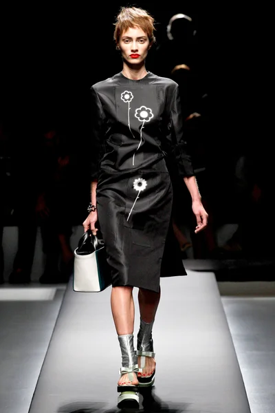 Look 7